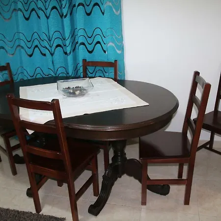 Salvador Beach House I Nazare